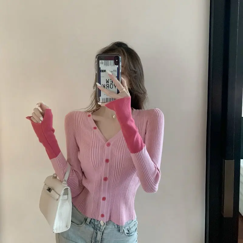 

Женский трикотажный кардиган с V-образным вырезом, на весну и осень