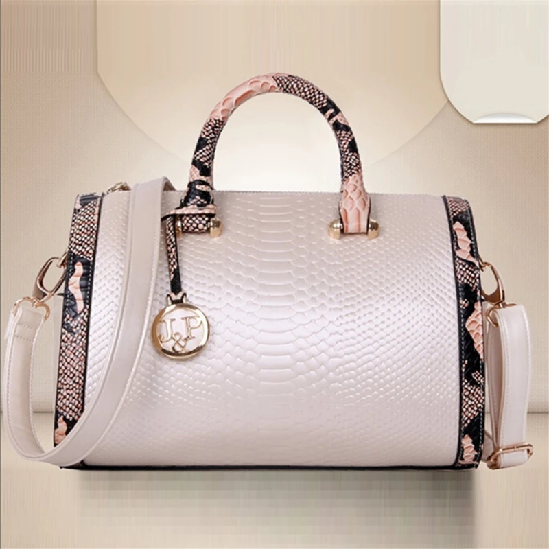 

Роскошная дизайнерская сумочка для женщин, кожаный клатч с откидной крышкой, кошелек на цепочке, Женский мессенджер на плечо, кожаная сумка-подушка, 2023