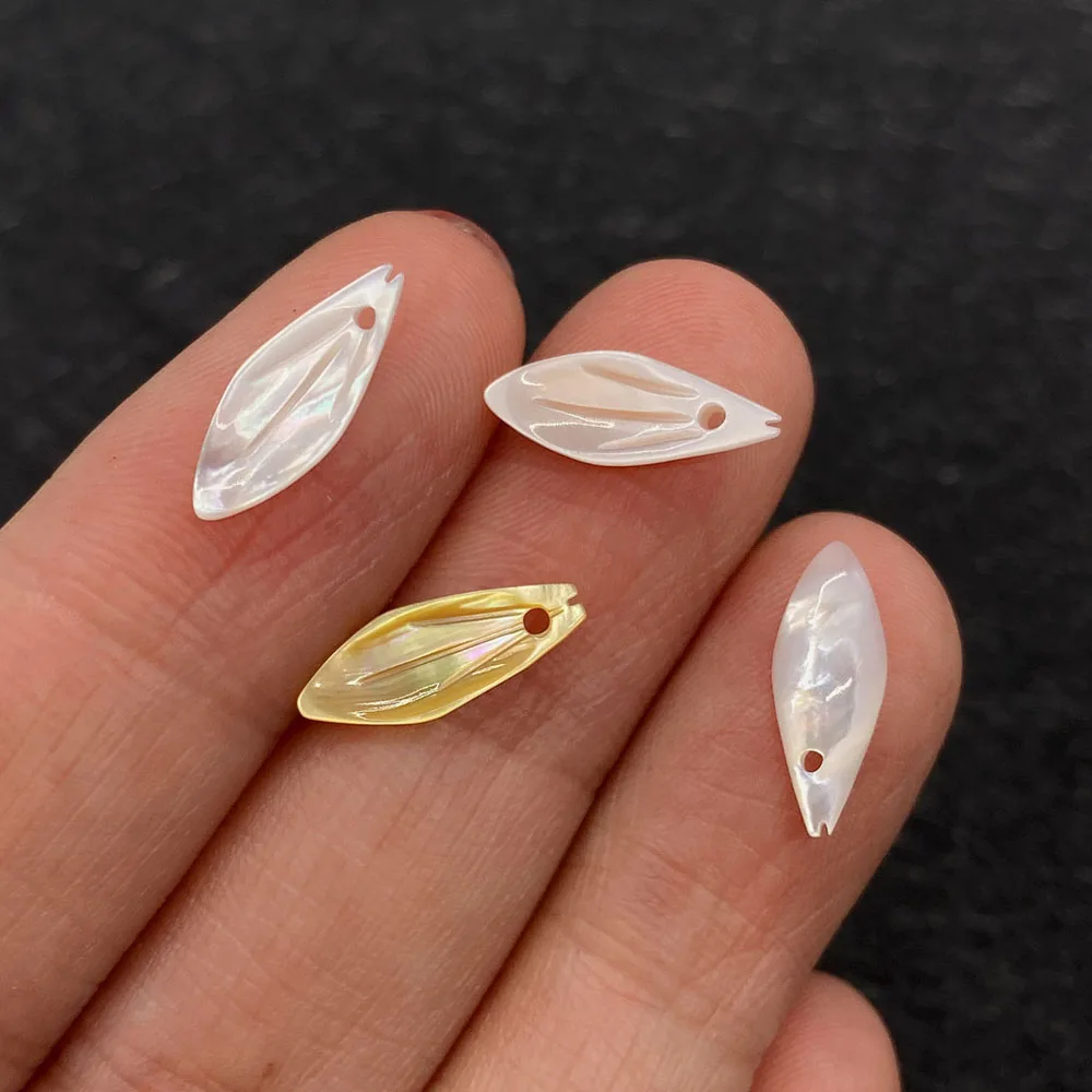 

Exquisite Natural Shell Bamboo Leaf Carving Small Pendant 5x14mm Charm Jewelry DIY Making Necklace Earrings Ornament Accessories