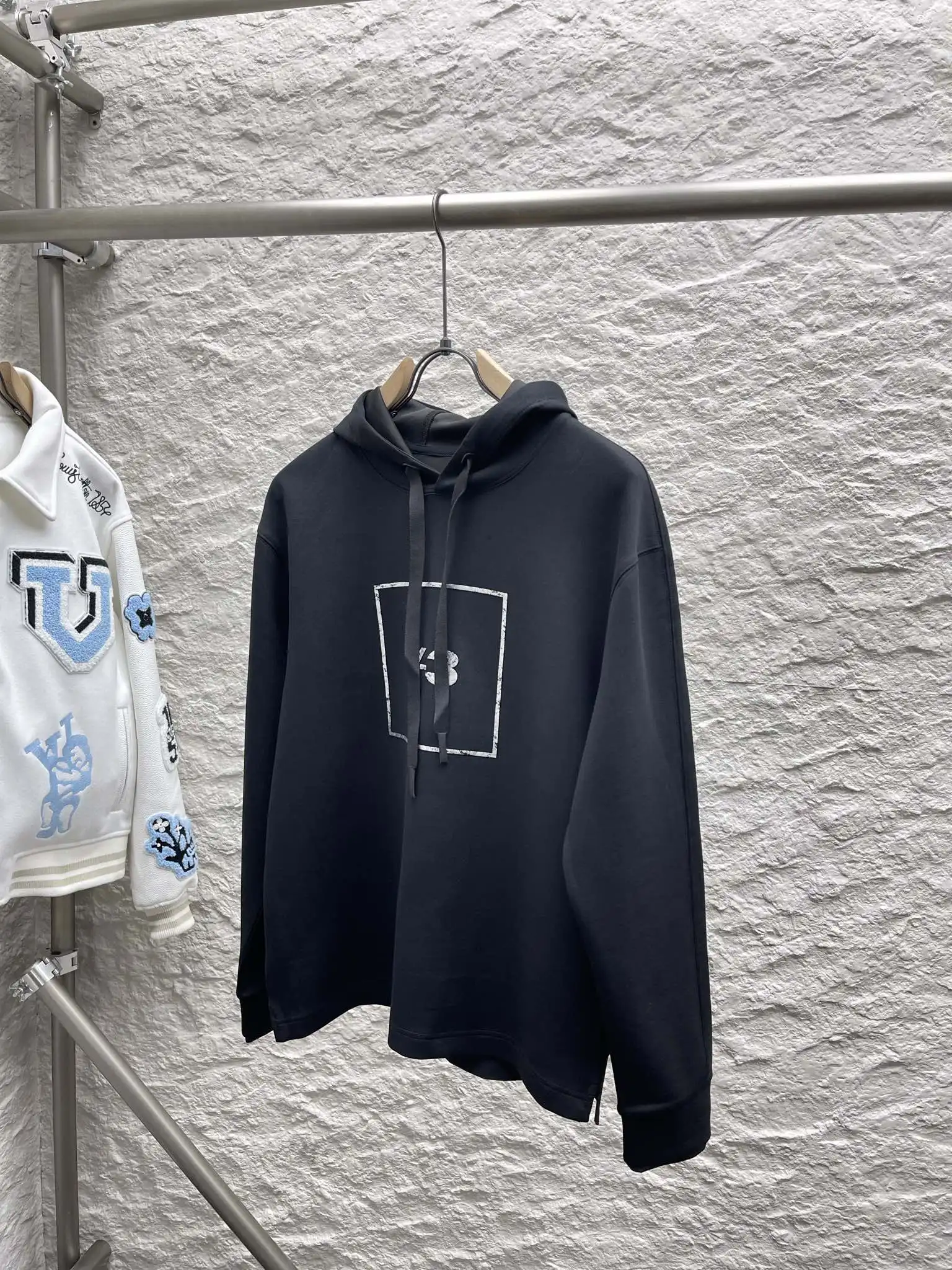 Рисунок 5 - Осенняя Толстовка 2023 года