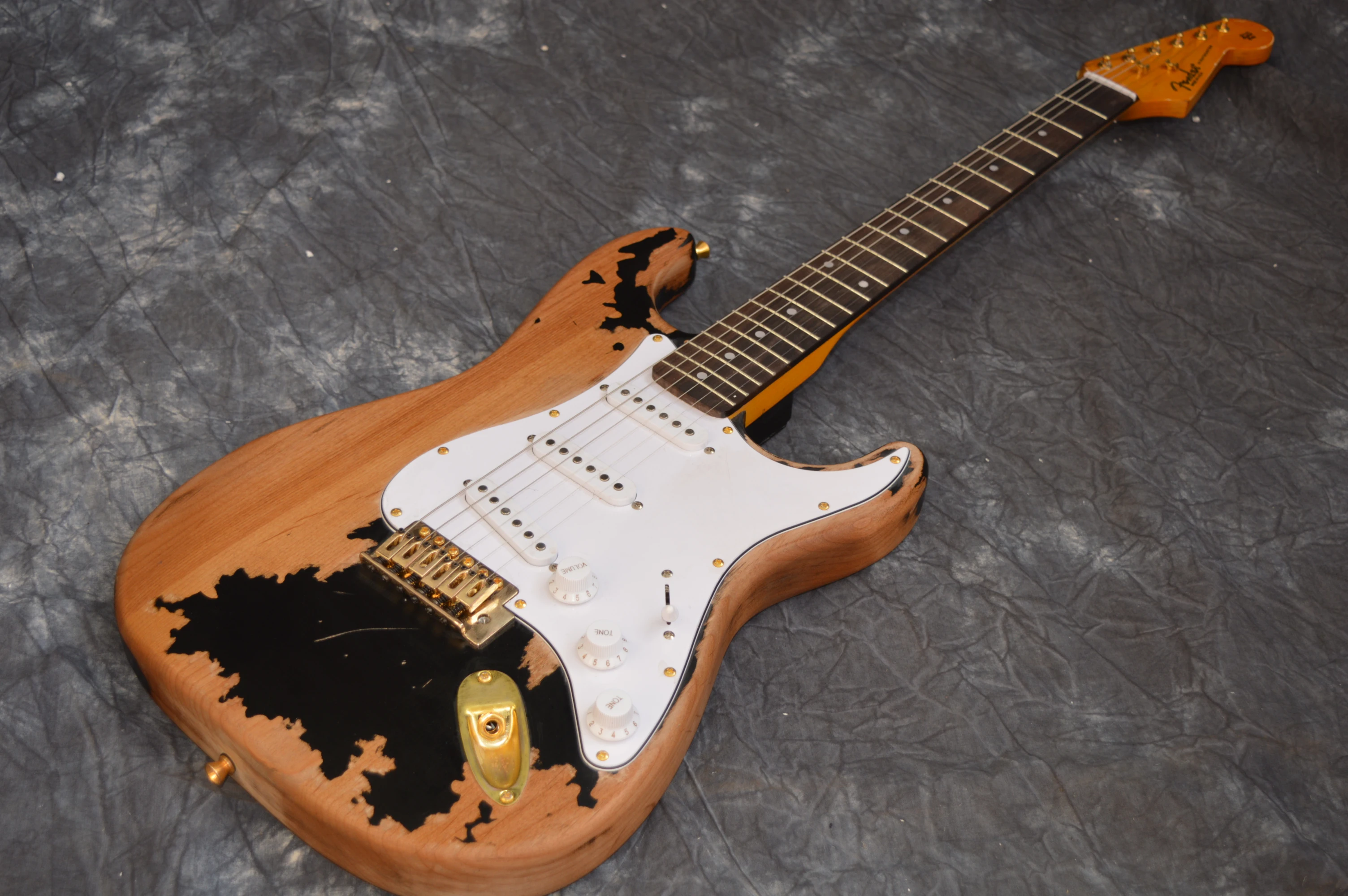 Электрическая гитара античная Высококачественная St многоцветная 6-струнная