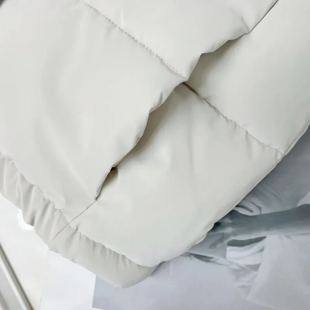 Зимний модный женский жилет TRAF ZR с боковыми вставками и карманами эластичный