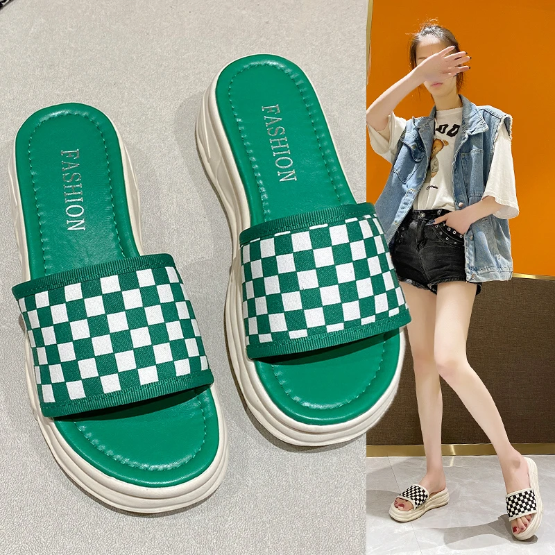 

Summer Outer Wear Slippers Female 2022 New Casual Beach Sandals and Slippers Net Red Tide Thick Bottom Light One Word Slippers