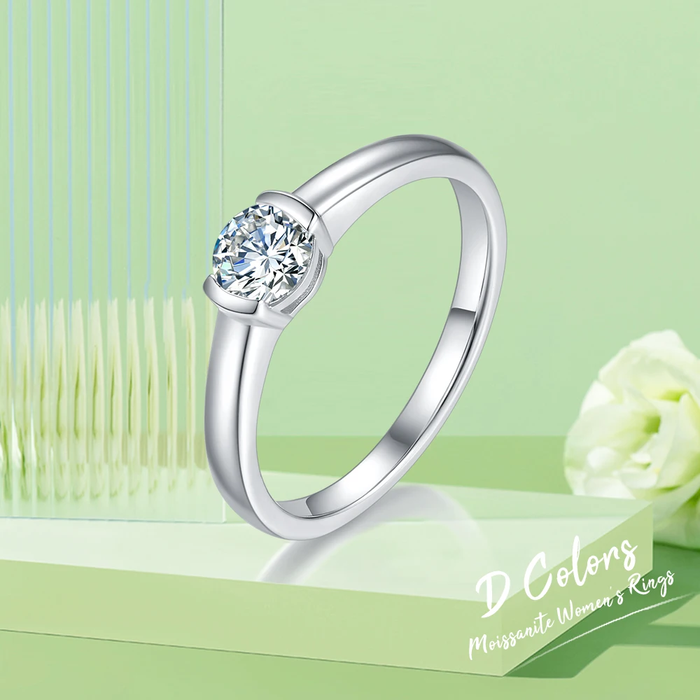 Женское кольцо из серебра 925 пробы с драгоценными камнями карата