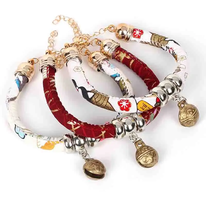 

Ошейник с колокольчиками для маленьких собак и кошек