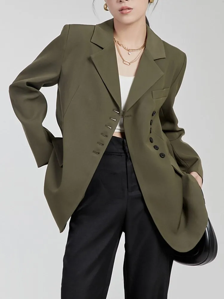 Рисунок 2 - Блейзер Женский однобортный с отложным