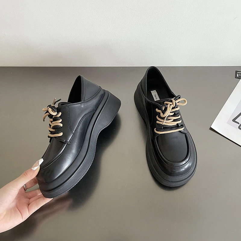 

Spring Korean Version of The New Thick Sole Fashion Single Shoes Female Tie Big Head Bread Students Leisure Sports Shoes Female