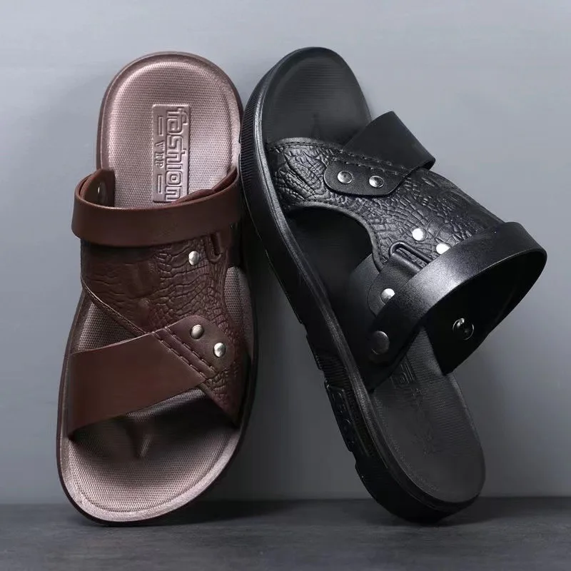 

2023 New Men's Sandals Casual Men's Beach Shoes Wear-resistant Outerwear Slippers Home Soft Soled Sandals Two-Wear Men's Shoes