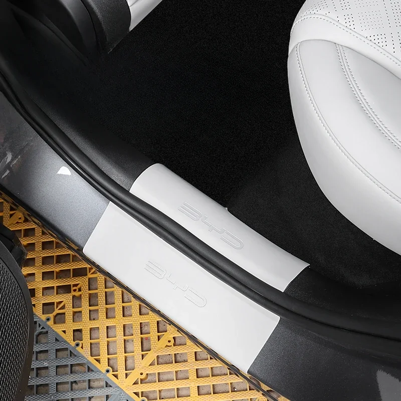 Кожаные наклейки на дверные пороги для BYD Yuan педали приветствия в салоне