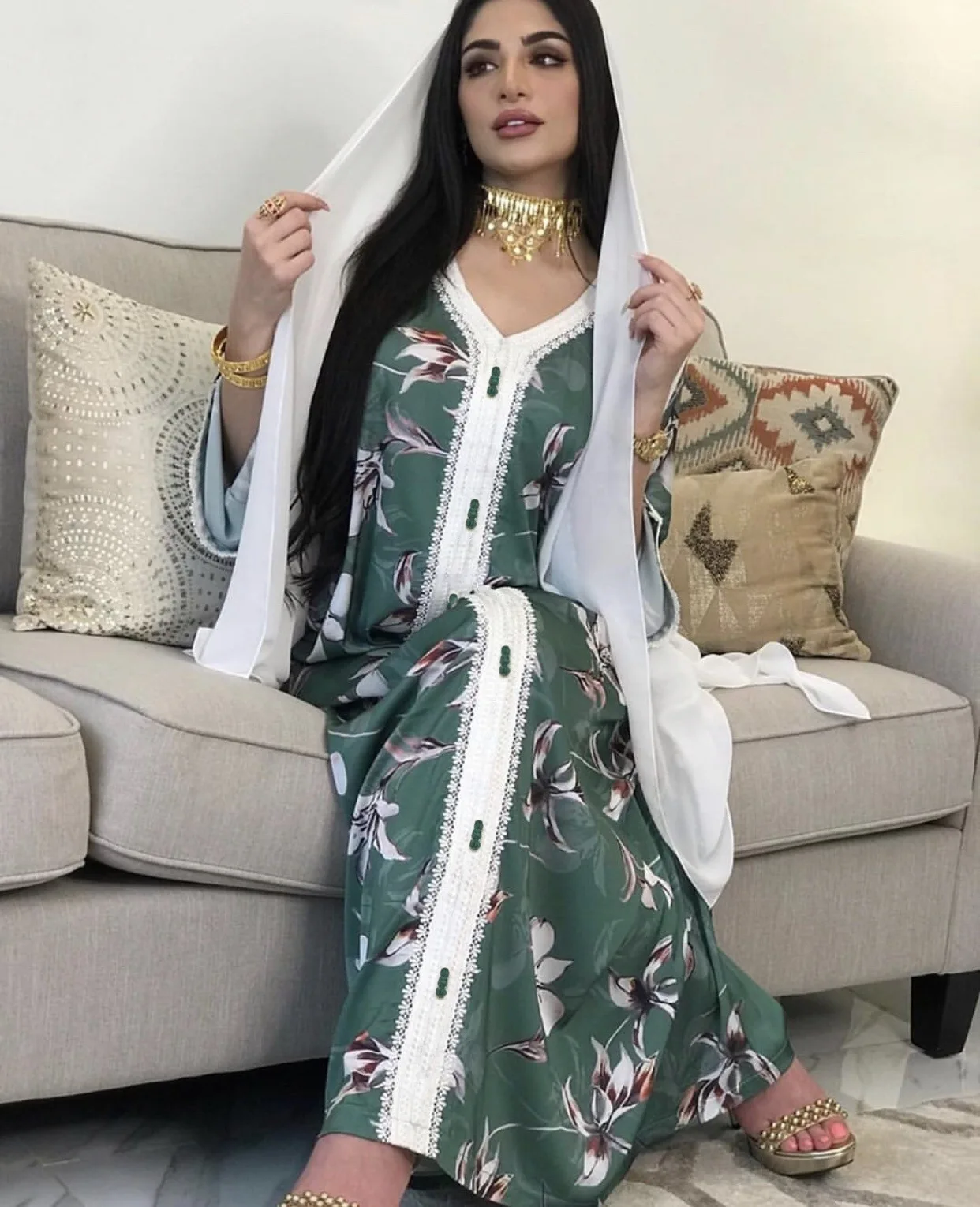 

Hijab Dress Women Turkish Islamic Clothing Women V Neck Long Sleeve Floral Print Lace Patchwork Abaya Muslim Dress Dubai