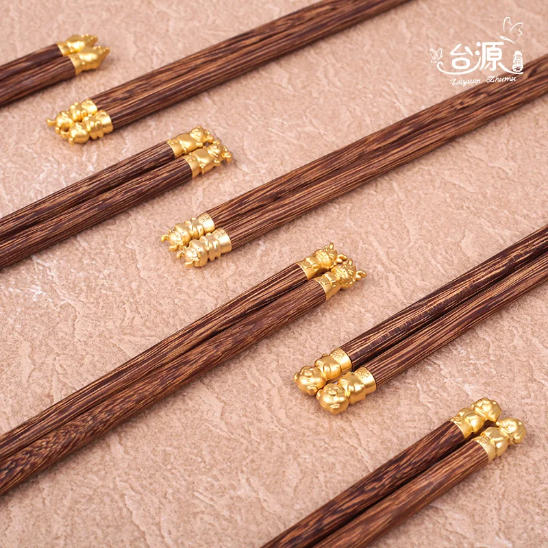 

Zodiac Chicken Wing Wood Chopsticks Household High-Grade Chinese Style Tableware Gift Set Of Unpainted Solid Wood Chopsticks