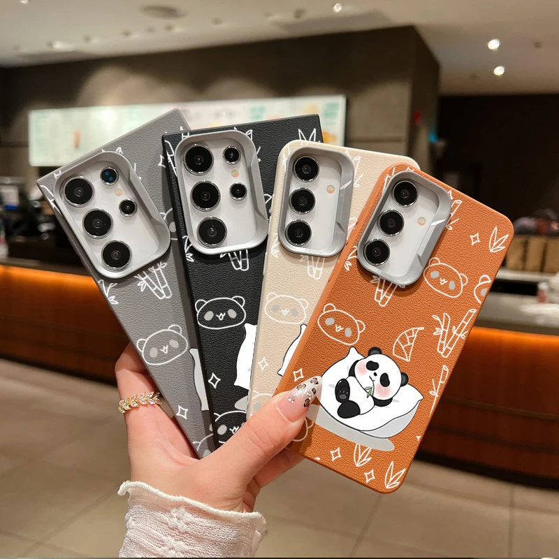 Чехол Lying Down Panda для Samsung Galaxy A55 A54 5G A35 A25 A15 A16 A52 A53 A14 A34 S20 S21 FE S22 S23 S24 Ultra Leather Texture