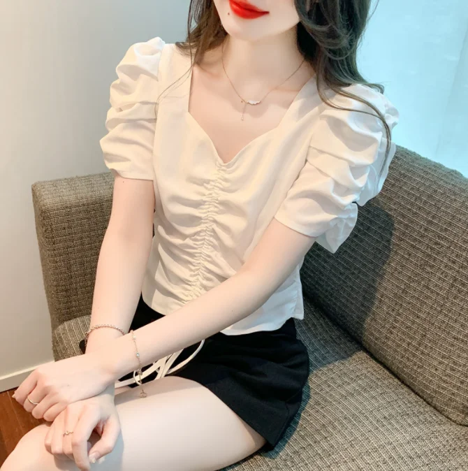 

Square neck top women's T-shirt