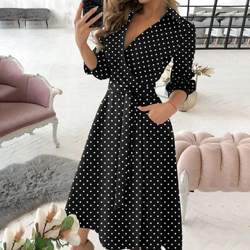 2022 Spring and Autumn Elegant Ladies Solid Color Casual V-neck Cardigan Thin Stripe Printed Women's Nightdress Homewear