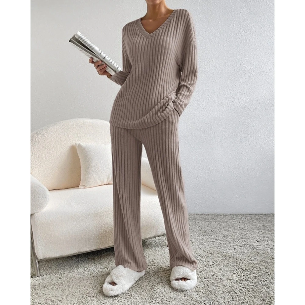 Осенний Женский комплект из топа с V-образным вырезом и длинными рукавами брюк