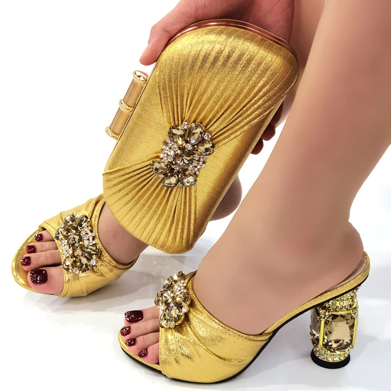 

Golden Color Latest Nigerian Women Shoes Matching Bag for Party African Ladies Matching Bag in Heels with Shinning Crystal