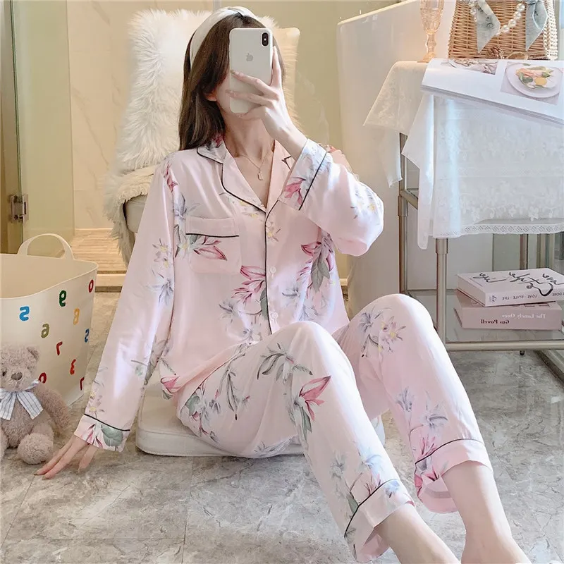 

2022 Newest Cotton Printed Pajamas Set for Women's Spring and Autumn Long-sleeved Thin Sleepwear Suits Cartoon Printing Pajamas