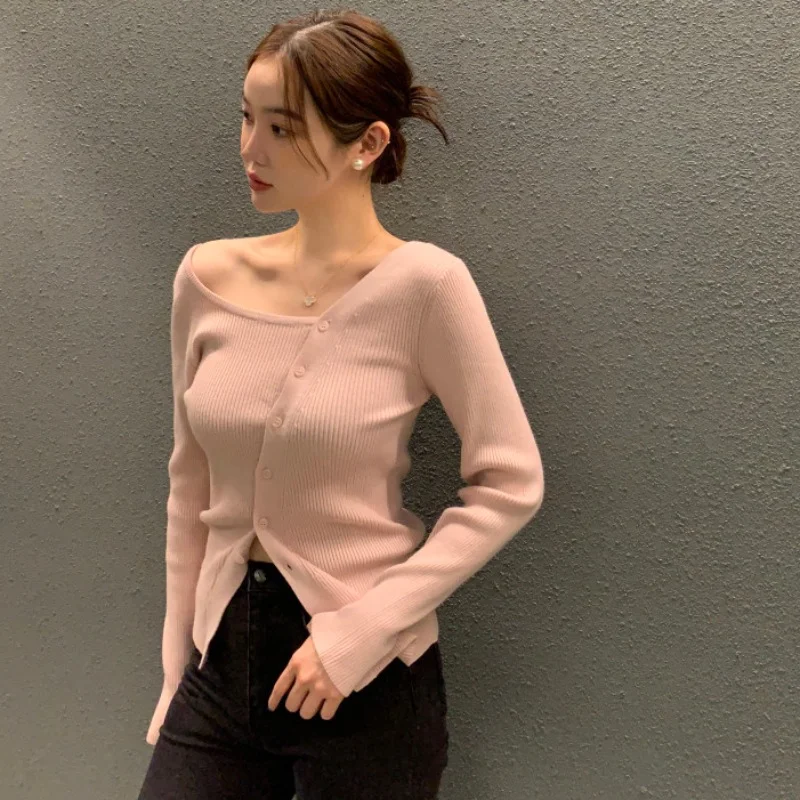 

Women's Early Autumn Bottoming Top Korean Chic Gentle Style Oblique Buckle Design off-the-Shoulder Long Sleeve Slim Sweater