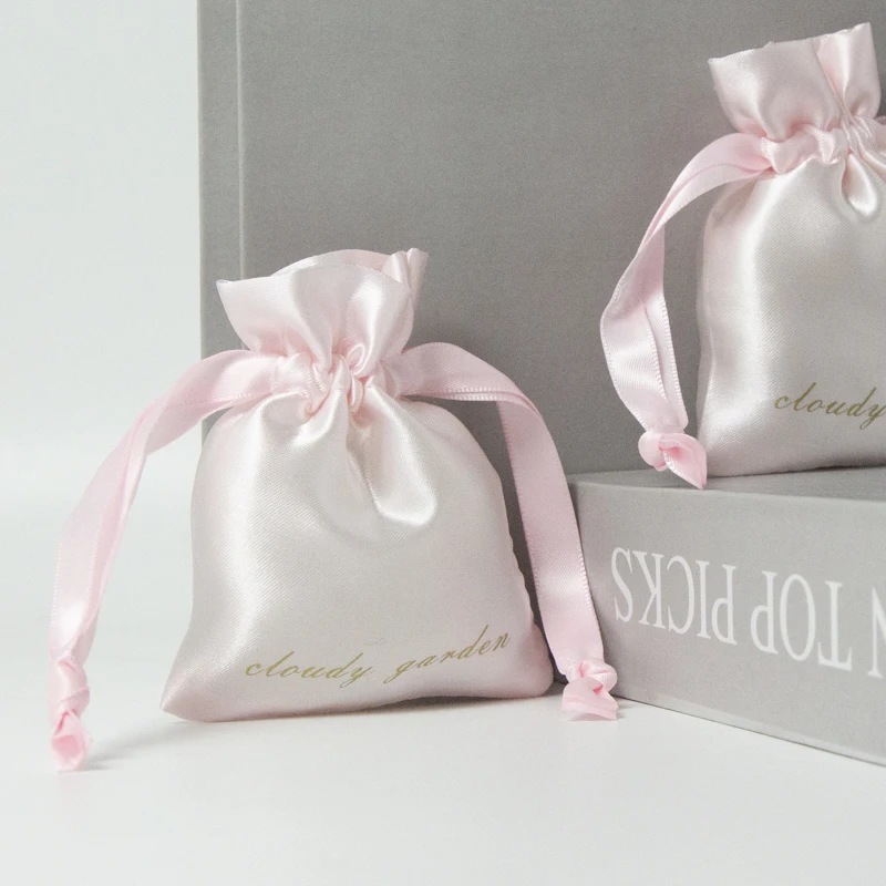 Custom Pink Silk Satin Jewelry Pouches Drawstring Bag with Ribbon Lipgloss Cosmetics Storage Party Gift Packaging Bags 50pcs