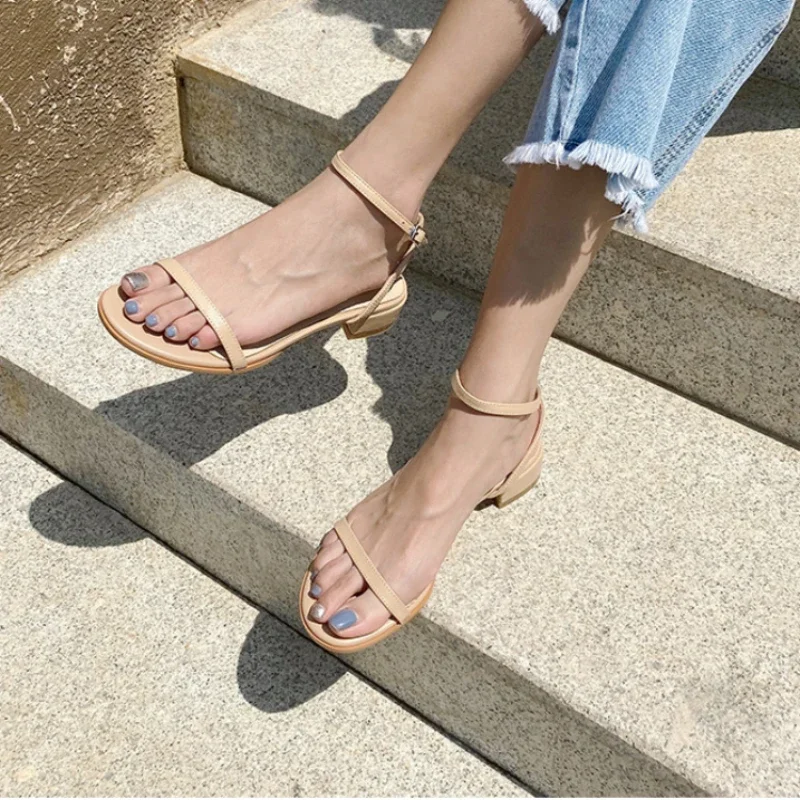 Новинка 2024 женские сандалии-гладиаторы модные летние повседневные сандалии с
