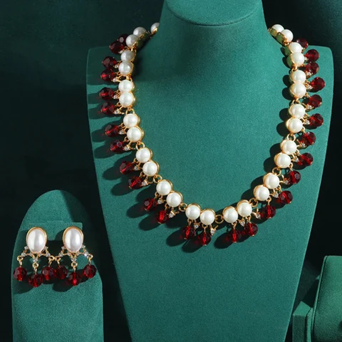 Колье с жемчугом STALAIT