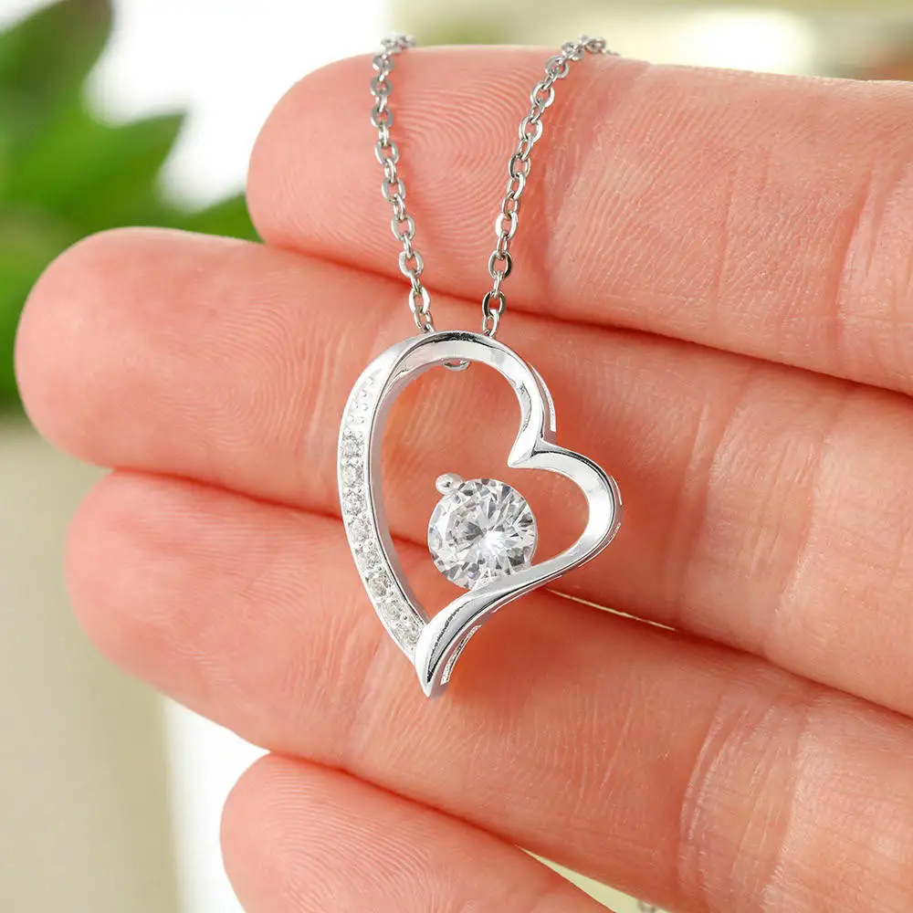 

Shiny Zircon Crystal Love Heart Penadnt Necklace for Women Silver Color Eternal Endless Love Clavicle Chain Engagement Jewelry