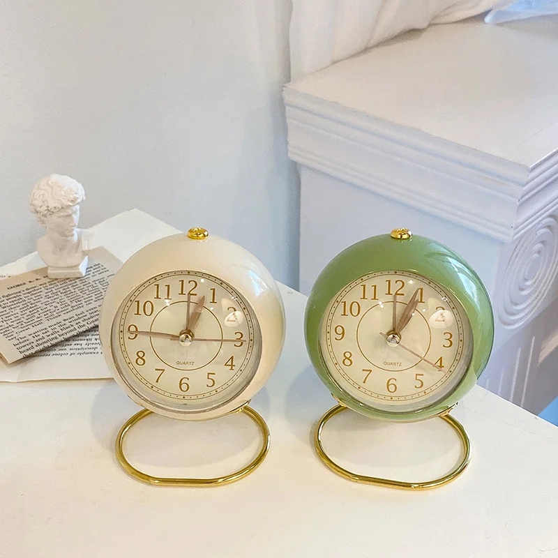 Digital Quartz Clock Home Ornament Portable Mute Clocks With