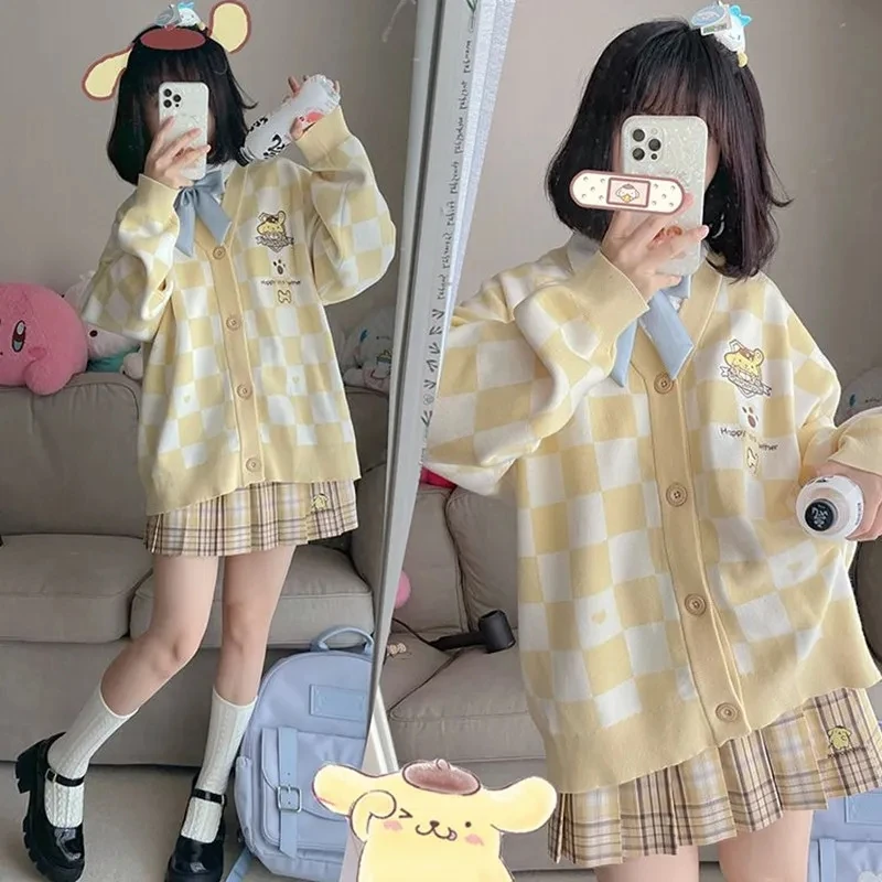 

Пальто в шотландскую клетку Sanrio с помпоном пурпурно, милая куртка My Melody Kuromi Cinnamoroll, осенне-зимний кавайный свитер для девочек, повседневная куртка, свитер в подарок