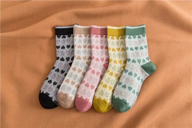 

Осенне-зимние носки с сердечком, женские носки средней длины, популярные милые модные хлопковые носки в ретро стиле, женские носки, милые носки