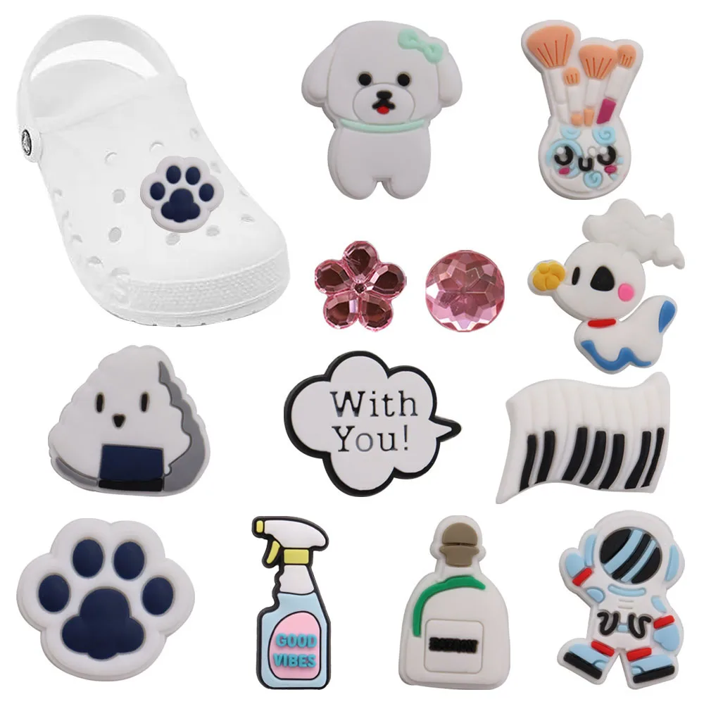 

Mix 50Pcs Astronaut White Dog Cake Daisy Panda PVC Shoe Charms Buckle Clog Decorations Fit Wristbands Croc Jibz Kids Party Gift