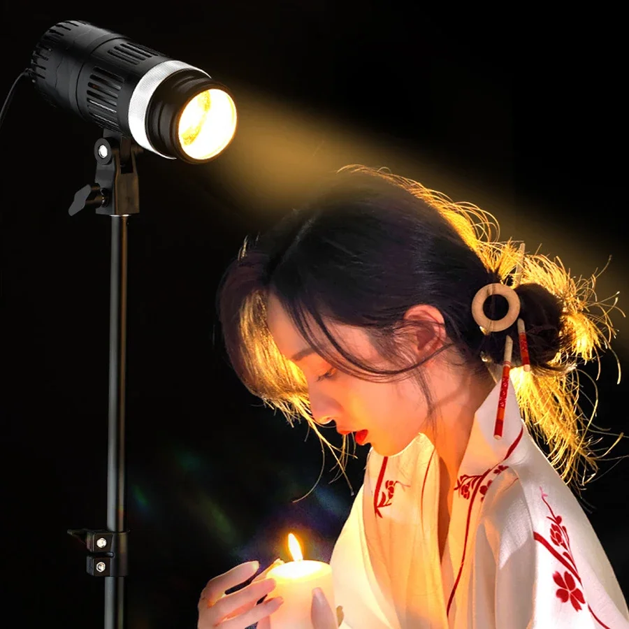 Светодиодный прожектор для студийной видеосъемки