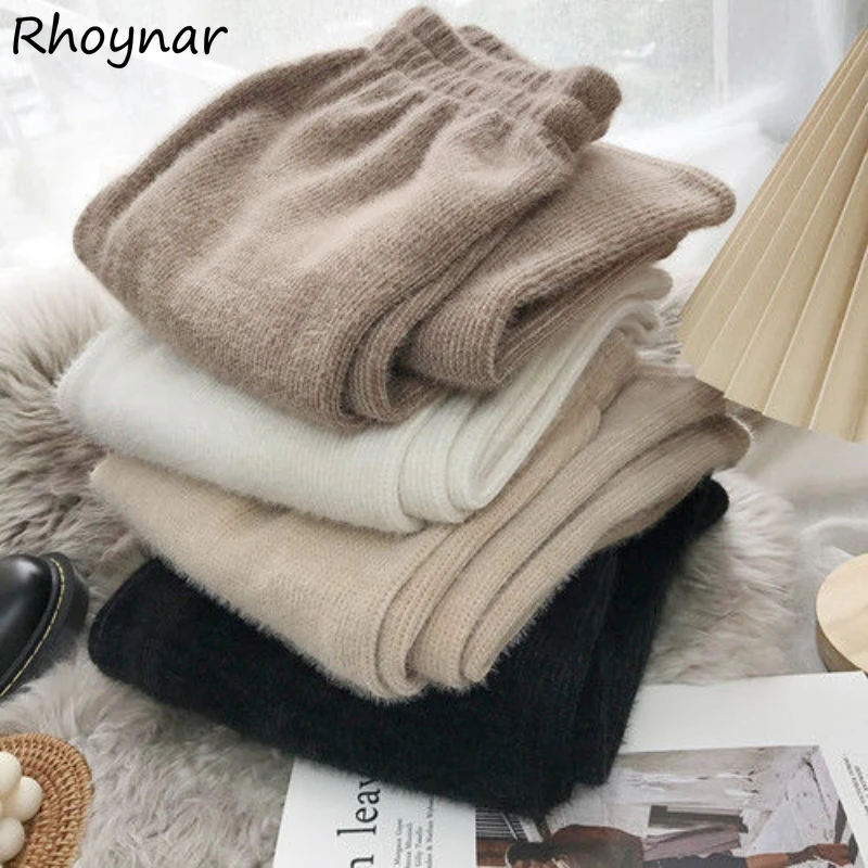 

Женские утепленные брюки, зимние простые удобные свободные однотонные Универсальные женские простые утепленные брюки в стиле ретро с высо...