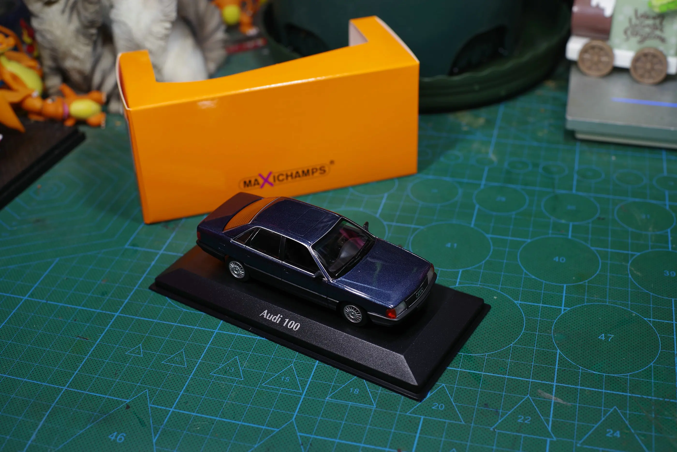 Купить Модель Ауди 100