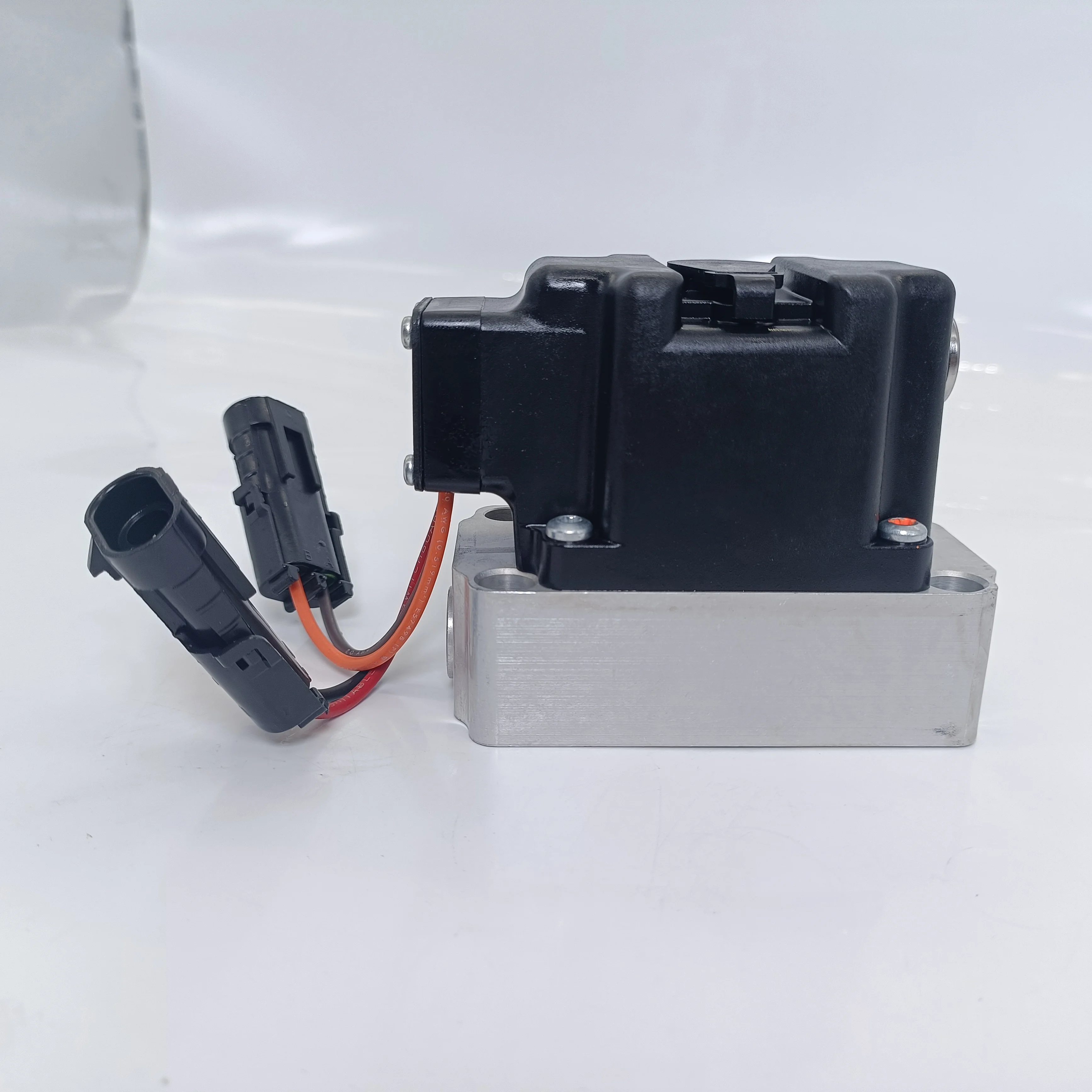 Гидравлический регулирующий клапан с электроконтролем Va-lve MCV116G4204 MCV116A3102 MCV116A1407