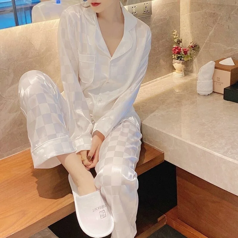 Pajamas Women's Silk Long-sleeved Pajamas Pajamas Suit Jacquard Plaid High-grade Ice Silk Can Be Worn Outside Home Wear Pajamas