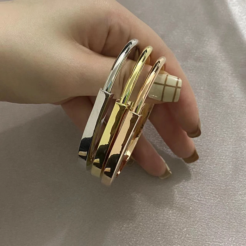 

925 Silver 2023 New Lock Series Retro Trend No Diamond Bracelet Exquisite Elegant Jewelry Women's Bracelet Gift
