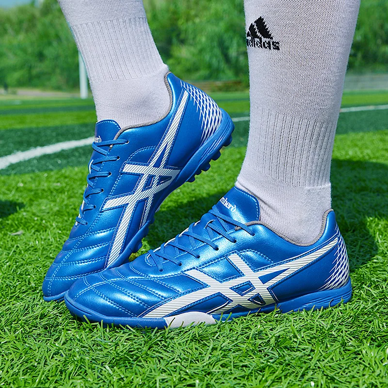 New men's professional football shoes non-slip FG/TF grass training football shoes youth outdoor sports football sneakers