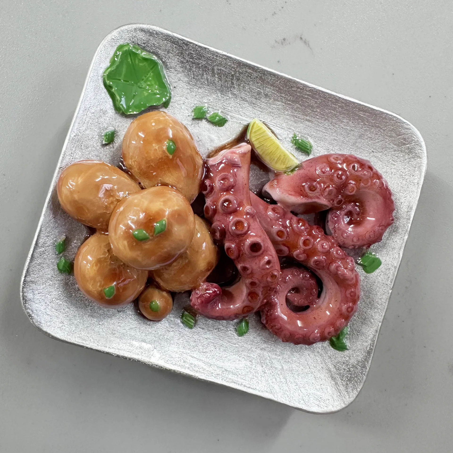 Магнитная наклейка для холодильника