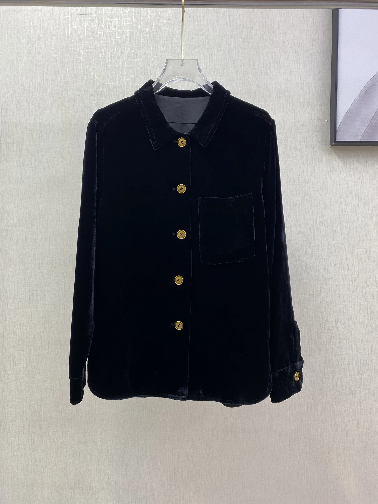 

The velvet jacket is super chic