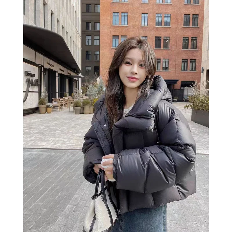 wa kurtka damska Krótka puchowa z kapturem 2024 Płaszcz zimowy Koreańska moda Grube ciepłe parki Luźna biała kaczka Różowa odzież wierzchnia