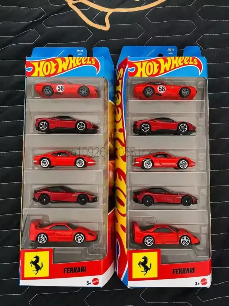 Фото Коллекционный набор из 5 моделей Hot Wheels JKG16: Ferrari 250 GTO, LaFerrari, Ferrari F40 Competizione, 499p Modificata (литые модели автомобилей) №3