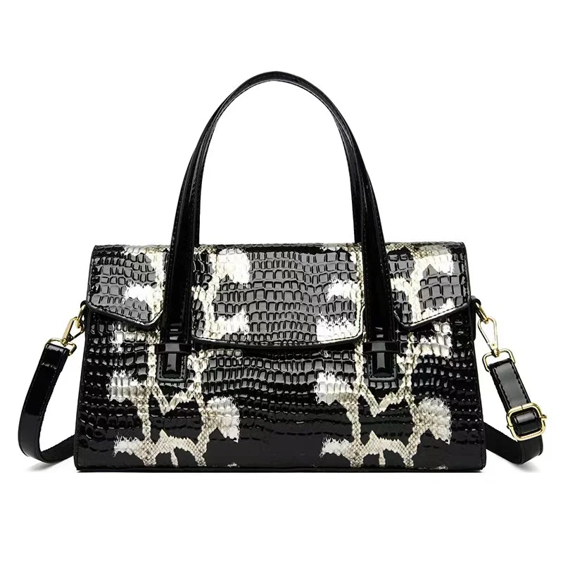 Новинка 2024 вместительная сумка со змеиным принтом стильная через плечо J80