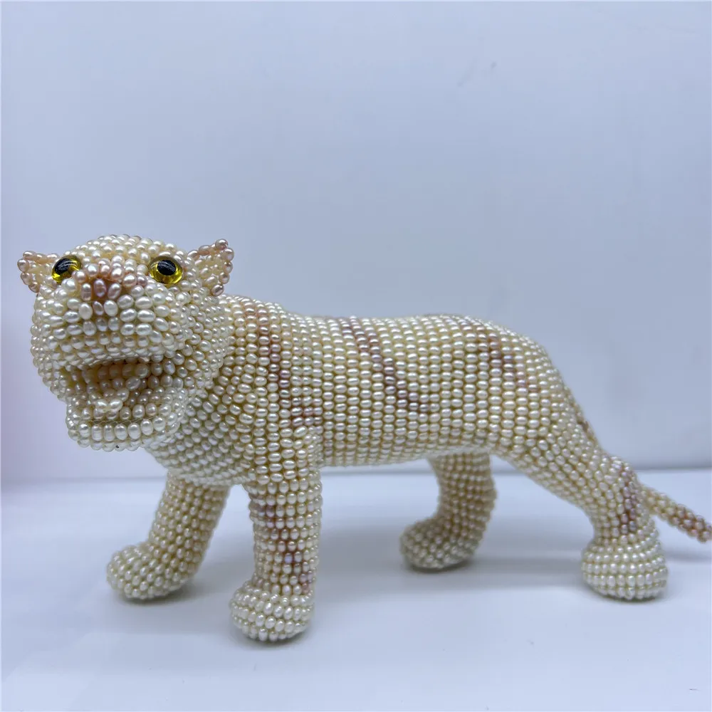 Pure Hand-Woven Animal Ornaments Panda Figure Pig Tiger DIY Natural Freshwater Pearls Home Living Room Office Desktop Decoration