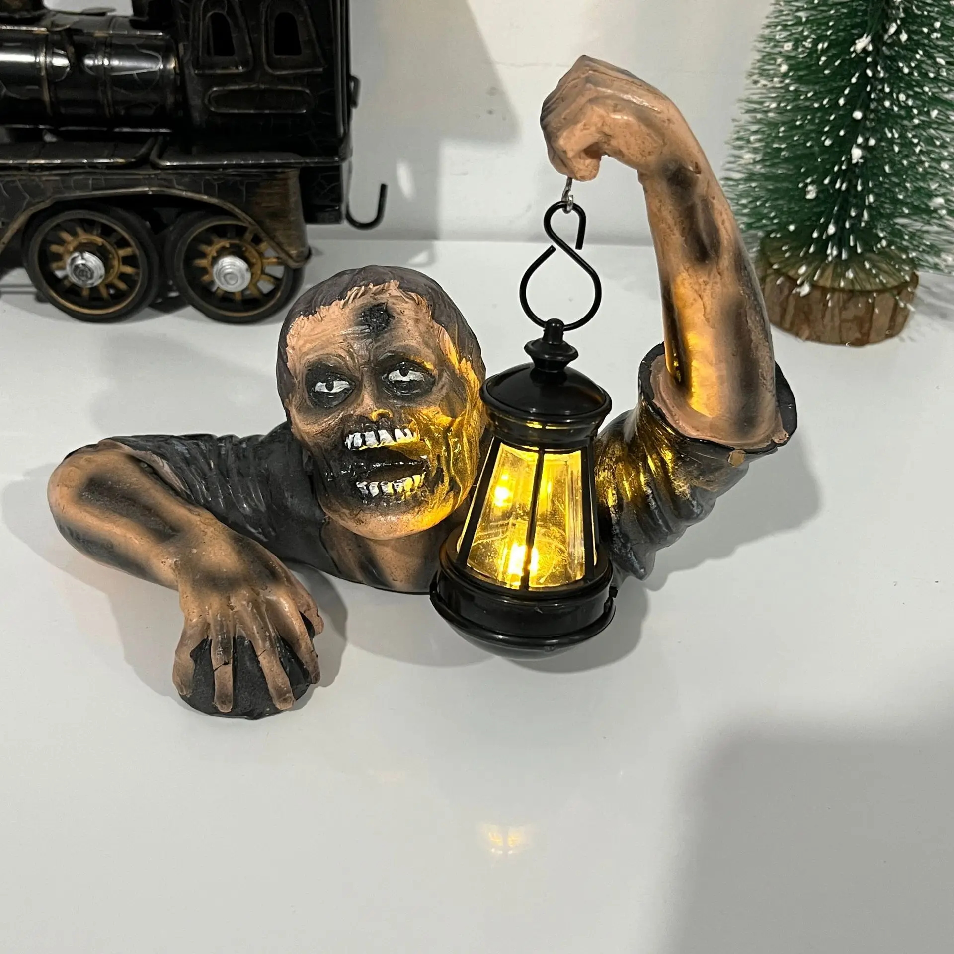 

Halloween Ghost Festival Zombie Lantern Resin Crafts Decoration Garden Decoration Horror Sculpture home accessories