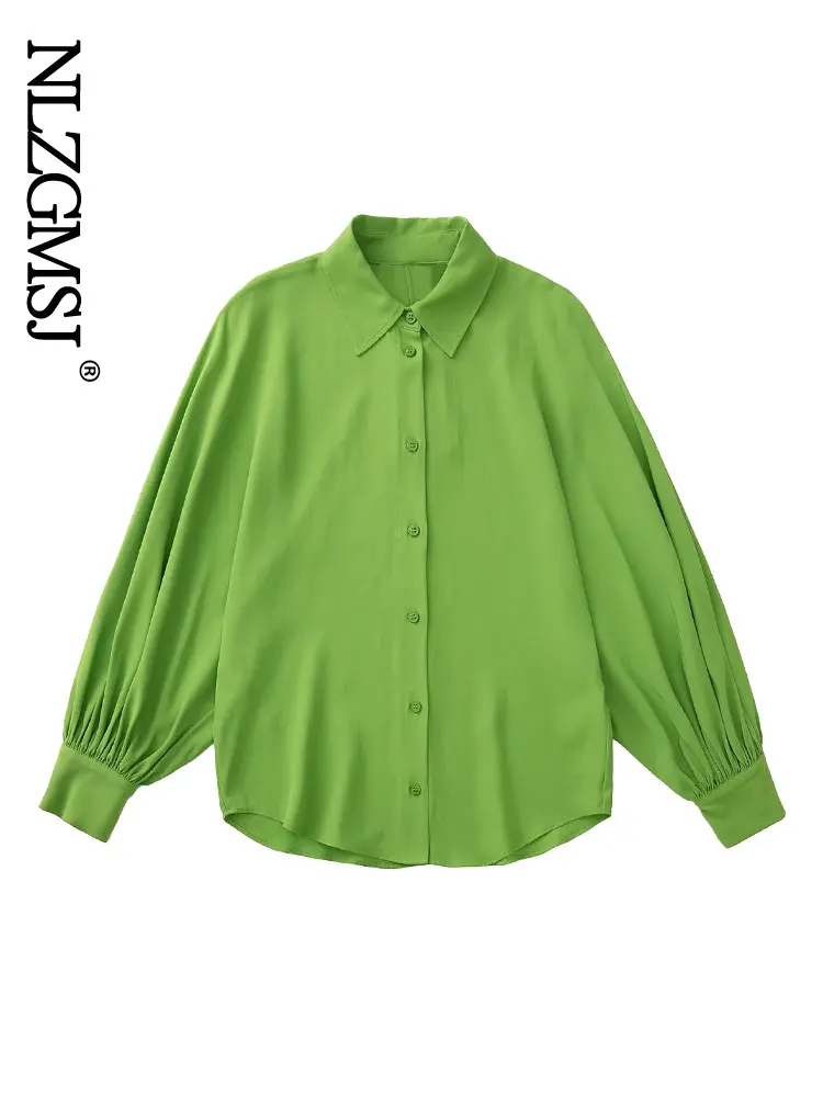 

Женская блузка на пуговицах, с отложным воротником