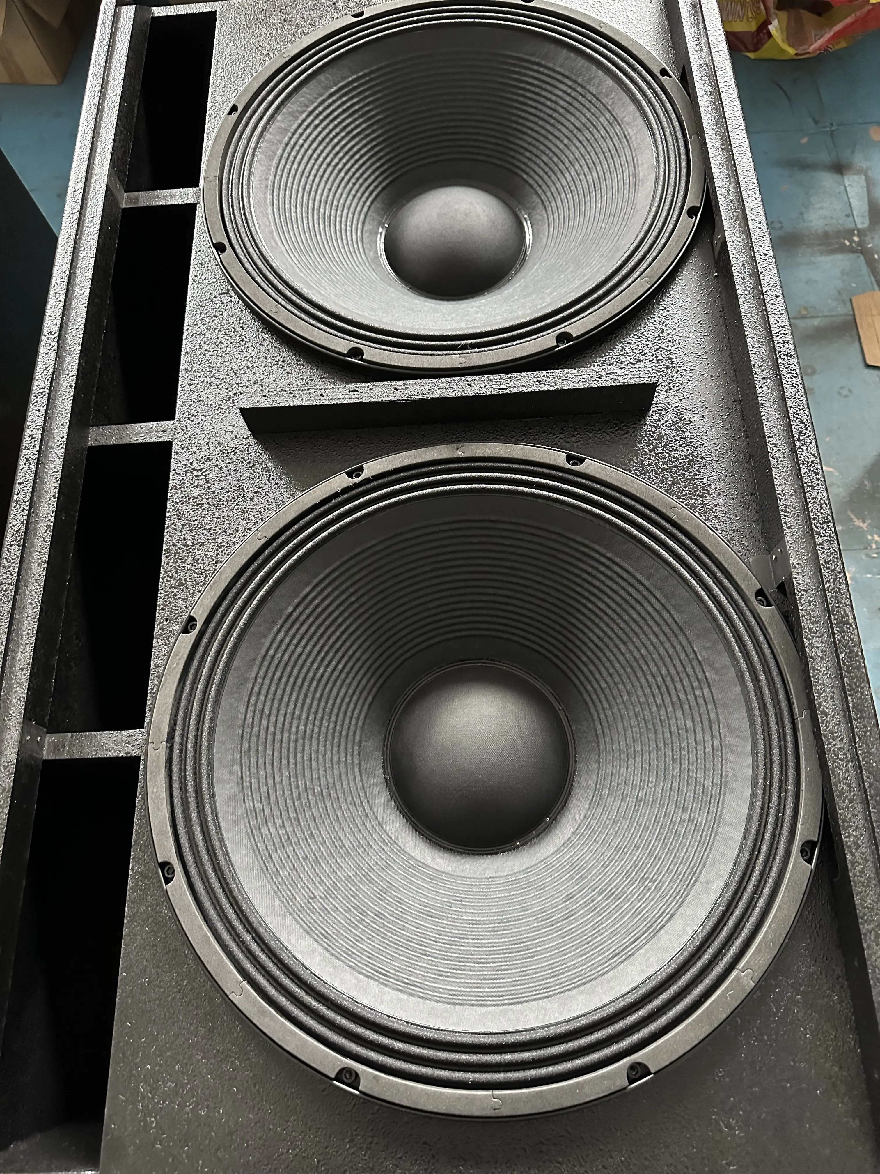Mashi-audio Оптовая продажа Самый дешевый SRX728 Двойные 18-дюймовые сабвуферы Stage SRX (art.: 3920cff03d896) - 3920cff03d896
