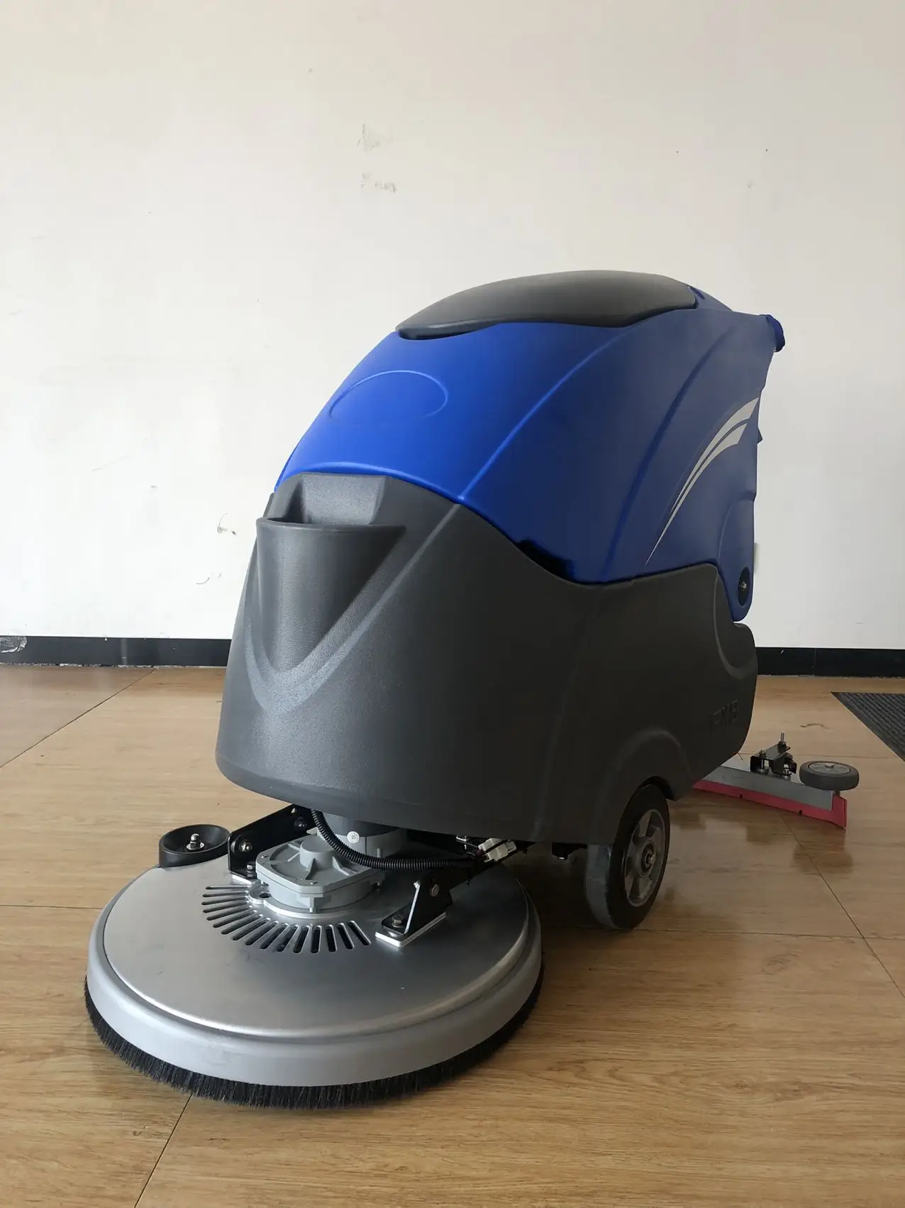 

Китай, низкая цена, напольные скрубберы HT550, распродажа