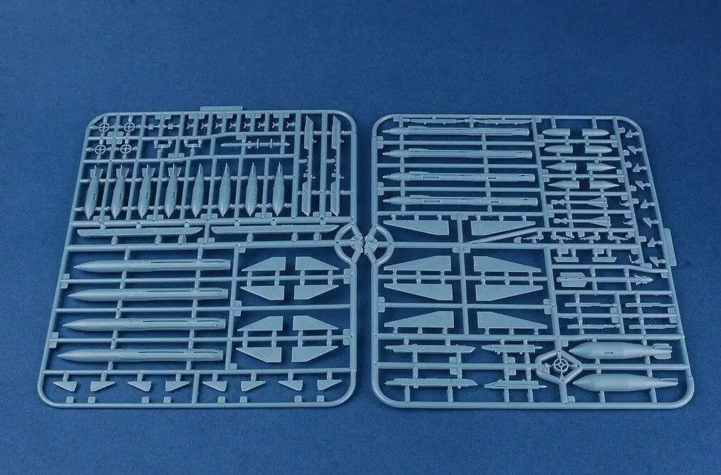 Kitty Hawk 80119 масштаб 1/48 MIG-25 P/PD модель Foxbat новая