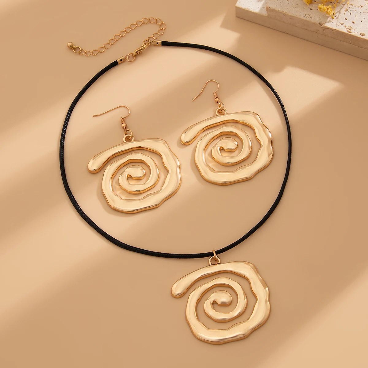 Ingemark Модный Металлический Спиральный Кулон Уникальный Комплект Ожерелья И