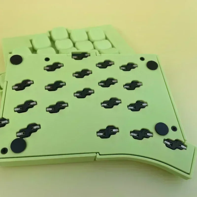 Беспроводная низкопрофильная разделенная клавиатура FDM Print Shell Keycap Custom ZMK